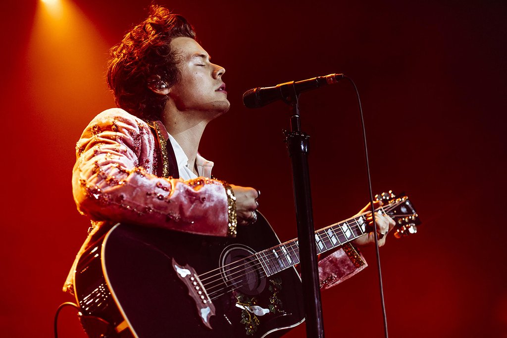 1798 Harry Styles / Guitar Poster